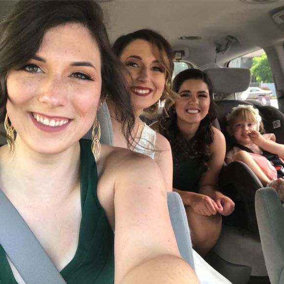 Meet your Posher, Julie - Picture 1 of 1